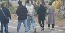 网曝吃瓜热门事件,吃瓜群众热议，真相究竟如何？